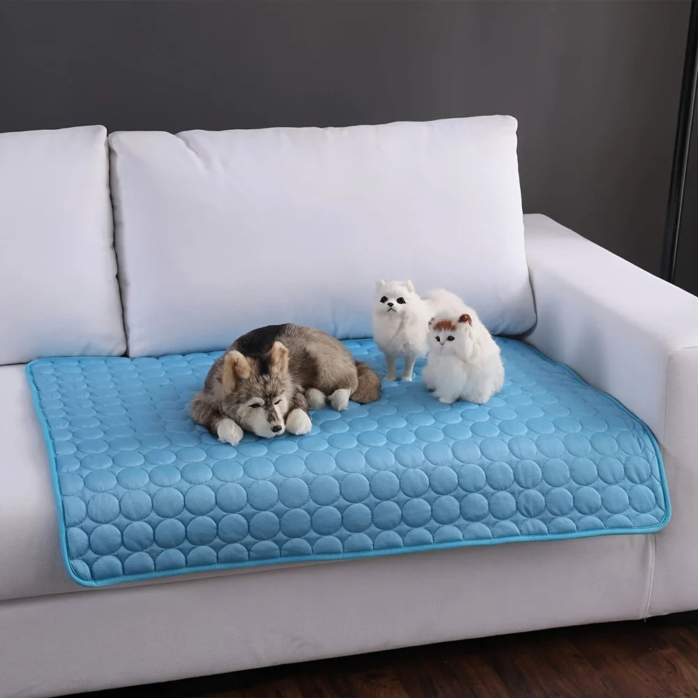 SafeSummer™ Pressure-Activated Gel Cooling Mat for Dogs